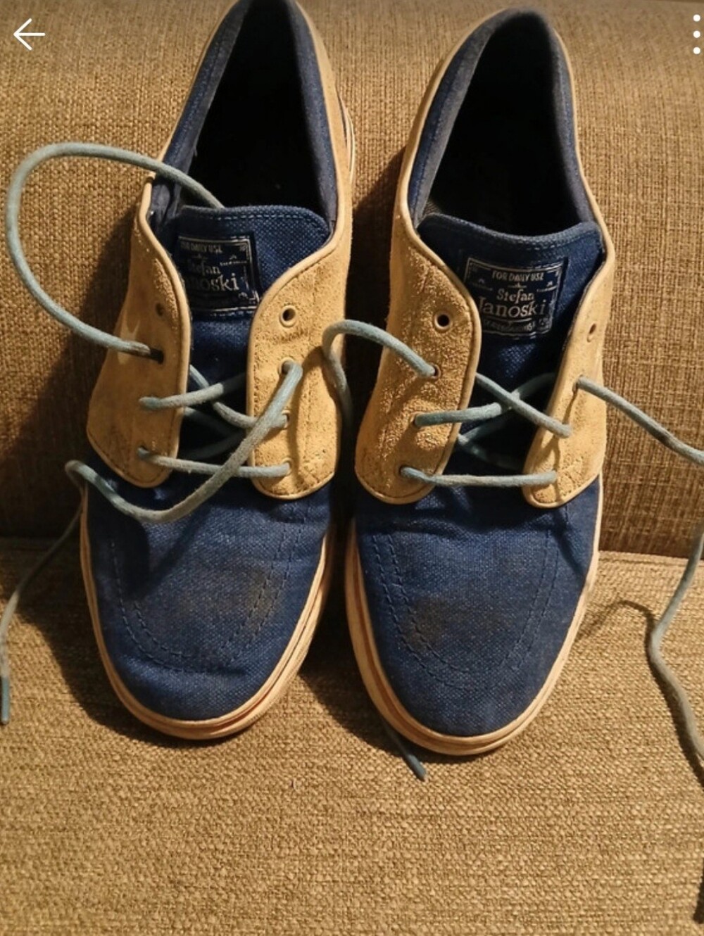 Men's Nike Low-Top Canvas Sneakers in Navy and Tan, Size 7